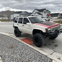 ISO Jeep Zj White Hood 