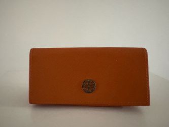 Tory Burch Saffiano leather sunglasses case