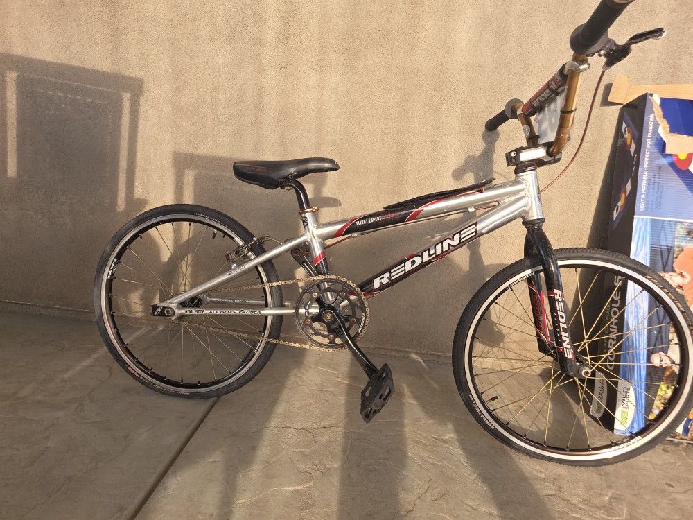 REDLINE FLIGHT EXPERT BMX SIGNATURE BUBBA HARRIS