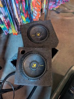 KICKER COMP 10" SUBS W BOXES