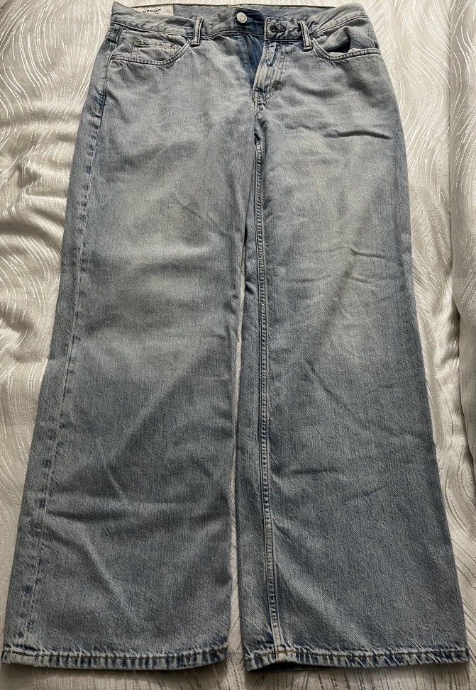 H&M Straight Loose Lightweight Jeans

