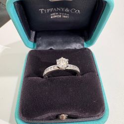 Tiffany engagement ring platinum 0.53 Ct 