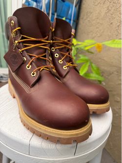 Timberland Premium 6-inch Waterproof Lace-up Men Boots ( size 10M men’s)