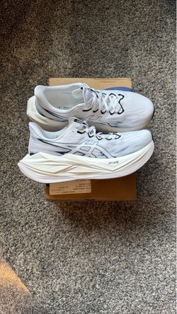 ASICS Running: Men Size 8 & Women Size 9.5