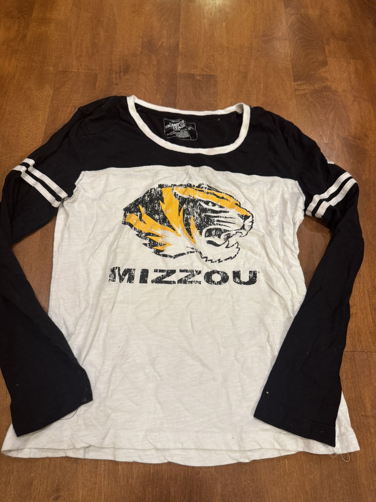 Women’s MU Mizzou campus Heritage, long sleeve T-shirt shipping available