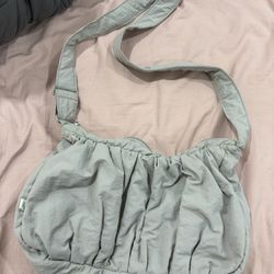 good tote croissant bag 