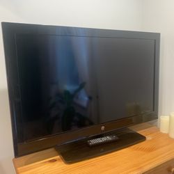 40” Flat Screen TV