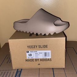 Yeezy Slide Pure (first release)  Size 10