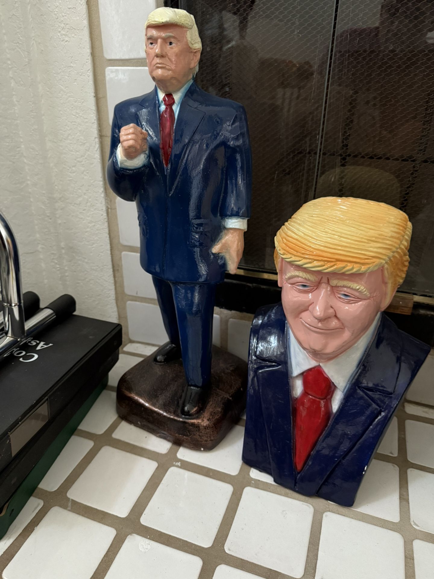 Trump Piggy Banks