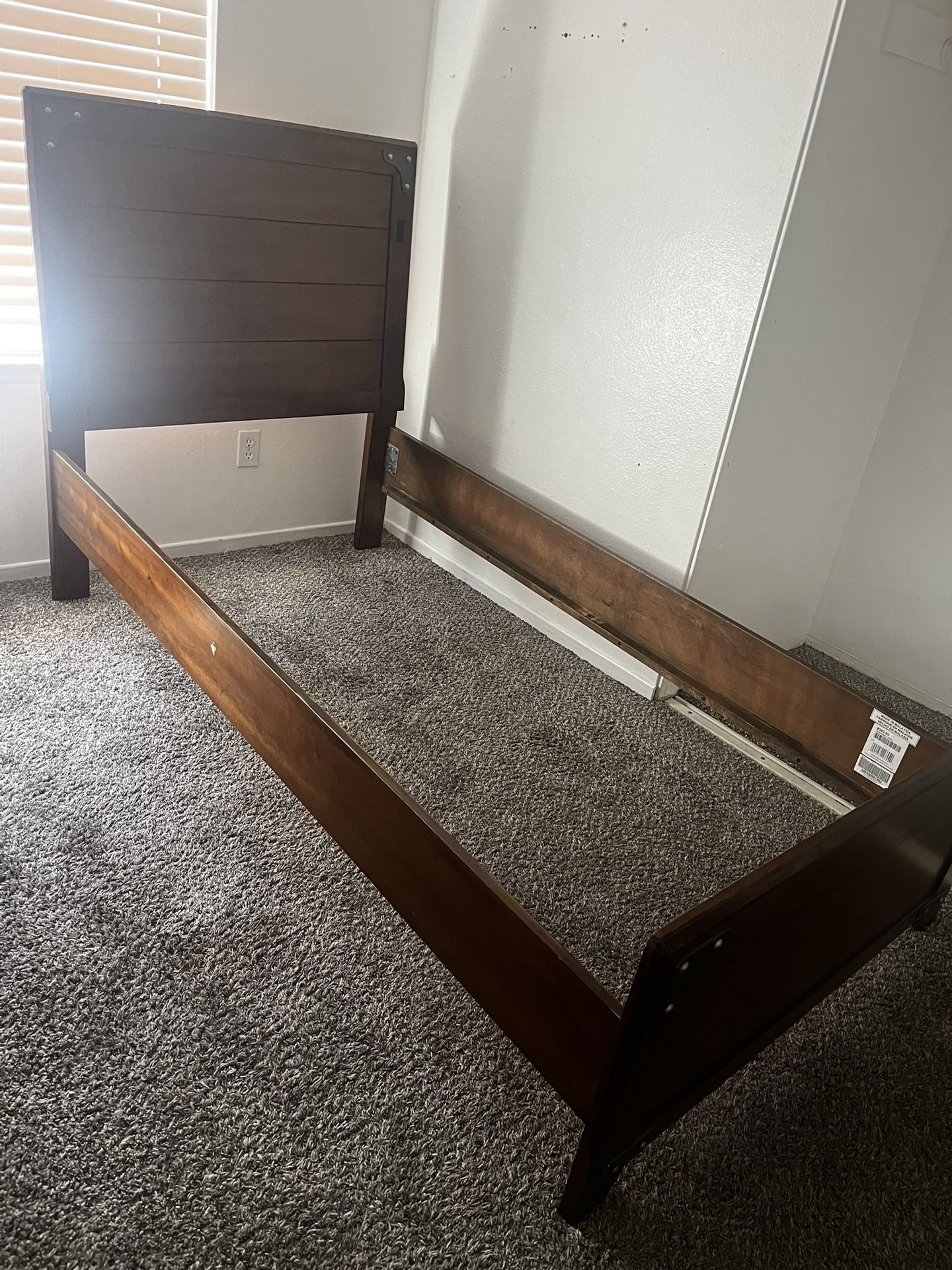 Twin Bed  . 