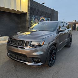 Jeep Grand Cherokee SRT