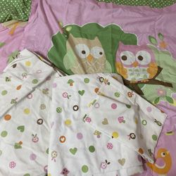 Double-sided Comforter and Pillow Sham - Twin Size