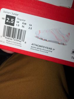 Soccer cleats
