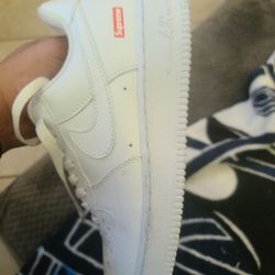 SUPREME Air Force 1 Size 8 WOMEN