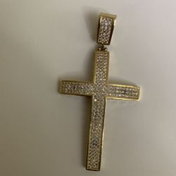 10k Gold Cz Stones Cross Pendant  6.2 Grams 