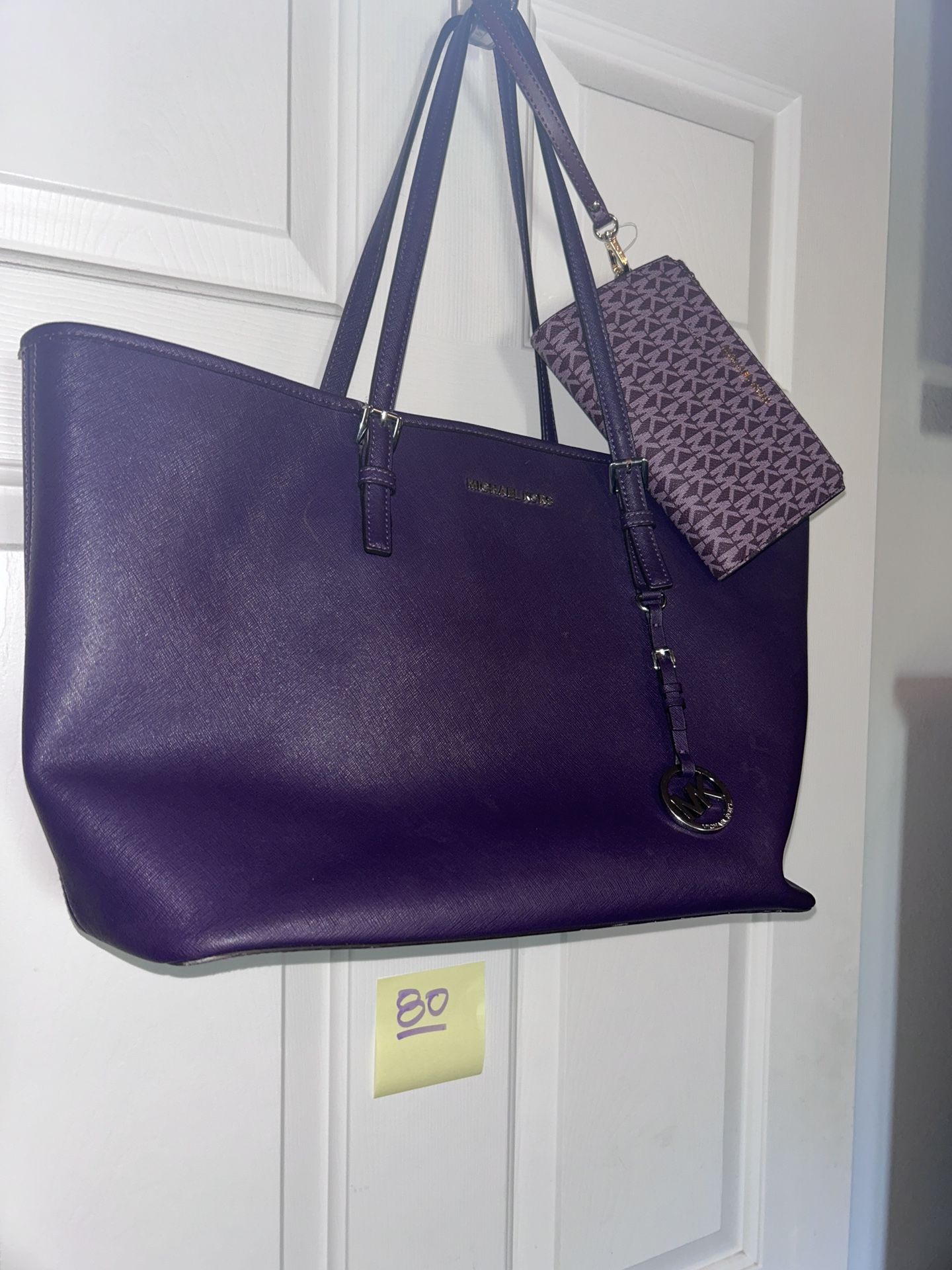 Michael Kors Woman’s Shoulder tote & wallet