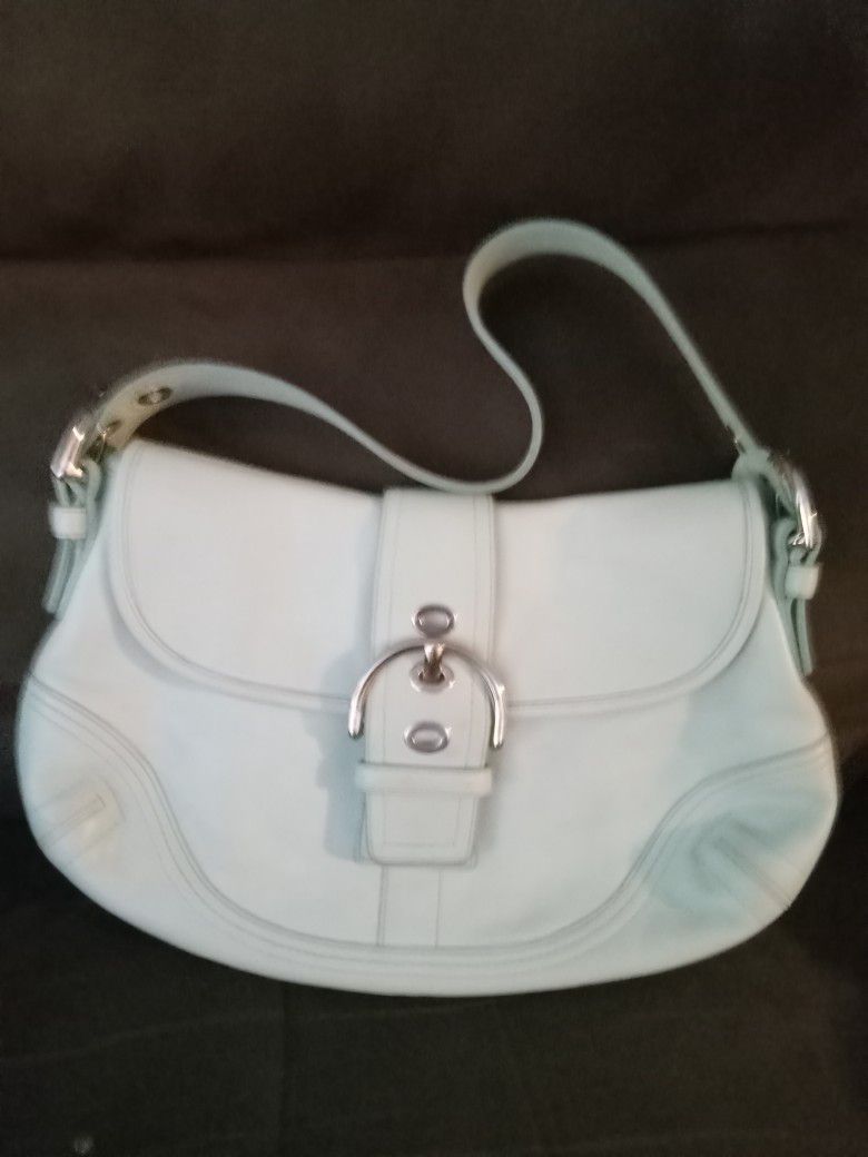 Good Condition Light Blue Coach Bag Very Pretty For Spring And Summer 😍