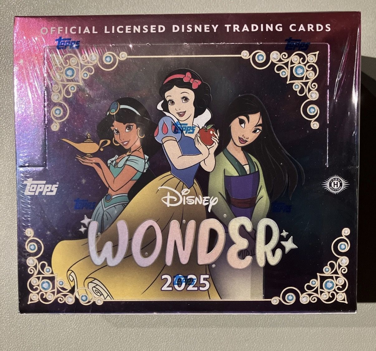 2025 Topps Disney Wonder Hobby Box