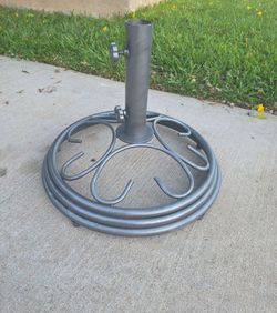 Round Metal Patio Umbrella Base Stand