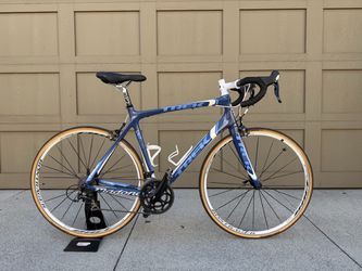 Trek Madone 58 - Shimano 105