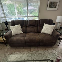 Reclining Sofa And Chair Set w/USB Charging built In 