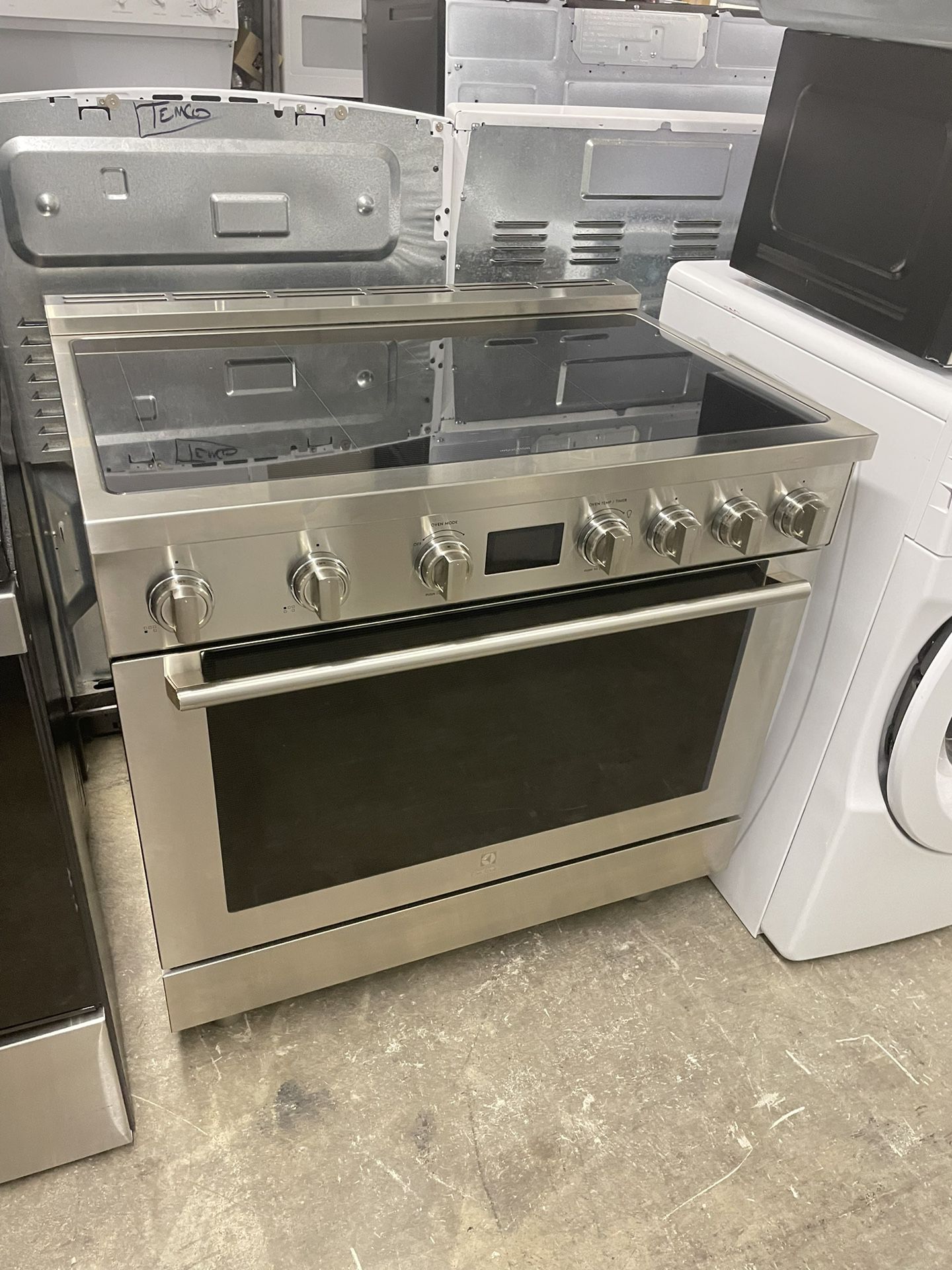 Electrolux Electric Range Induction New 👌