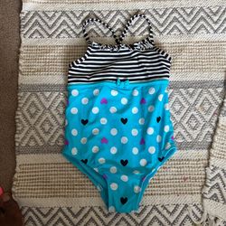 **Toddler Swimsuit~5T~ Excellent Condition**