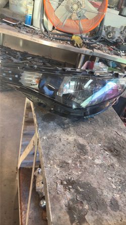 23-25 Kia Soul Left Headlamp