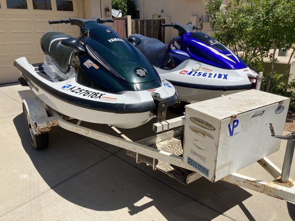 Fun and fast jetskis / waverunners - gp1200 and xl1200