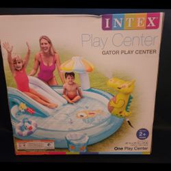 Pool Center Gator Play 
