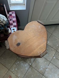Heart shelf