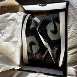 Air Jordan 1 Mid (GS)