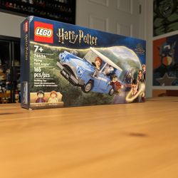 Lego Harry Potter Flying Ford Anglia 76424