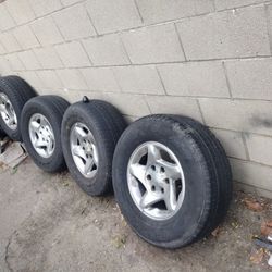 Rines Y Llantes Para Toyota Tacoma O Tundra De 6 Virlos Medidas 265/70R16 Precio $100
