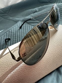 Sunglases