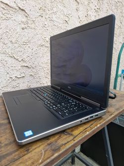 DeLL 17.3-inch Laptop, windows 11, 32 GB Ram, Intel Xeon, 1TB SSD - $320