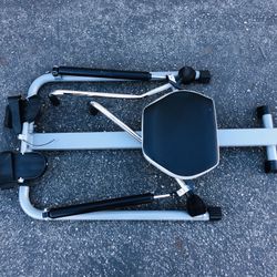 Exercise Machine For Rowing