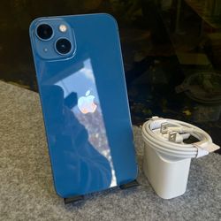 Apple iPhone 13 128 gb unlocked with store warranty 