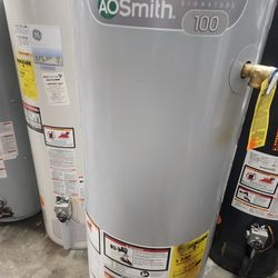 Water Heaters – 40 & 50 Gallon (Warranty Included) 🔥
Pre-owned water heaters in great working condition! Fully tested and ready to install.
✔️ 40 gal