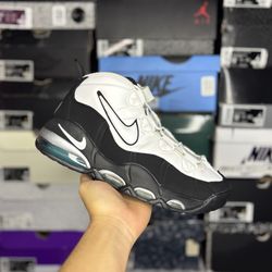 Size 8.5M - Nike Air Max Uptempo “White Black Teal”