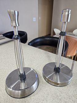 2 Countertop Paper Towel Holder