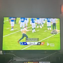 58” Hisense TV w/ Roku System