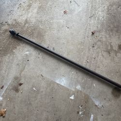 Curtain rod 