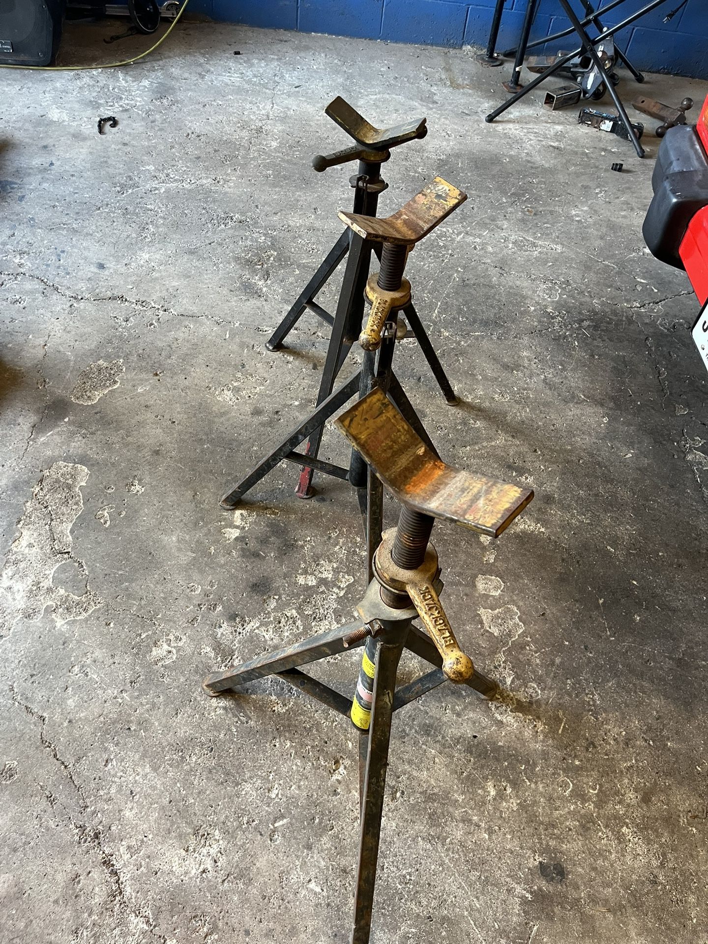 Pipe Jacks/welder Jacks