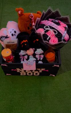 Black and Pink Scooby Ghostface Boo Basket