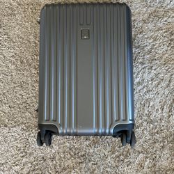 Swiss gear 20" Expandable Carry on Hardside Spinner Luggage
