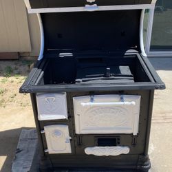 1896 wood stove Complete