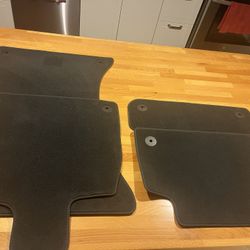 80B-863-691; AUDI Q5 OEM Black Floor Mat Set 17 18 19