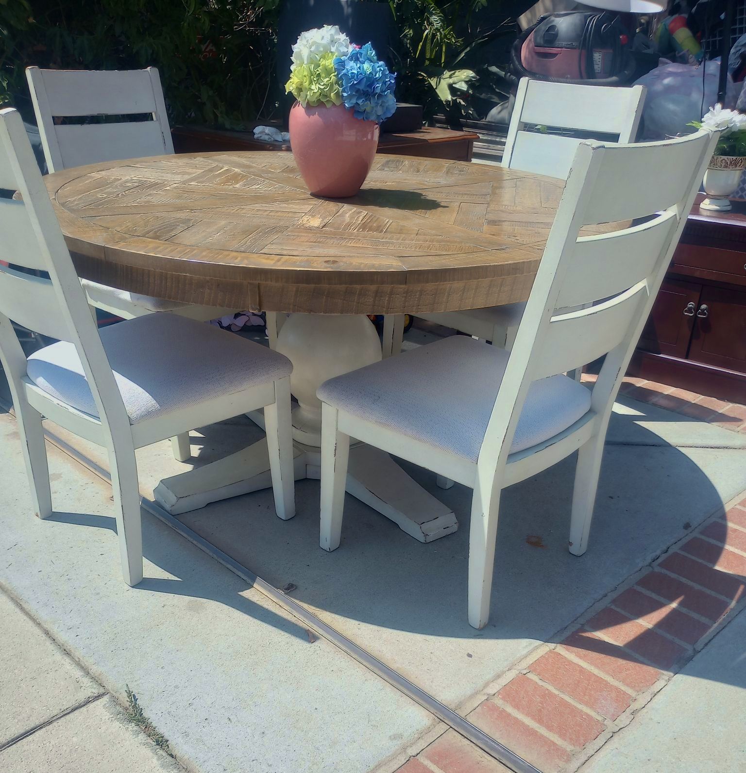 Big Dining Table With Chairs