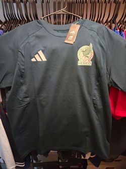 Matching Mexico tee with shorts
